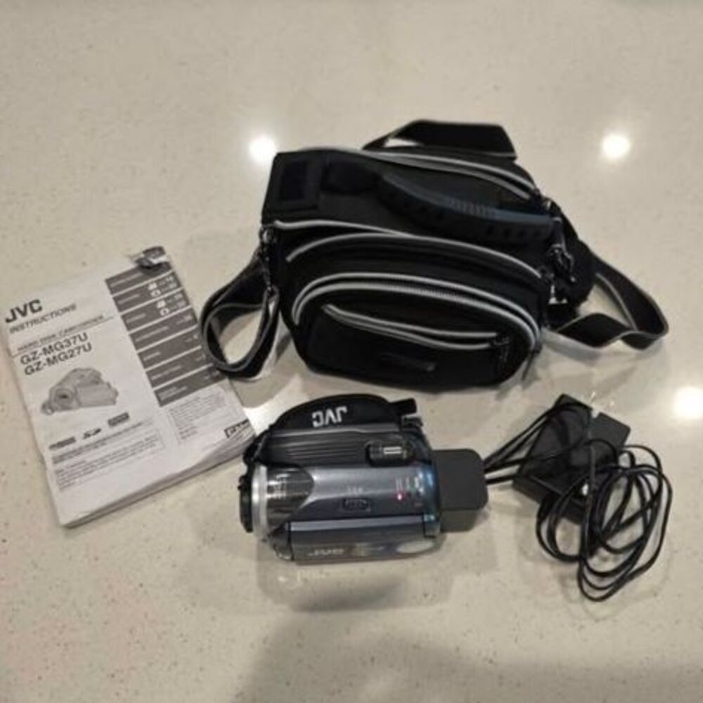 JVC Everio Camcorder, GZ-MG37U, 32X Zoom, 30GB HD